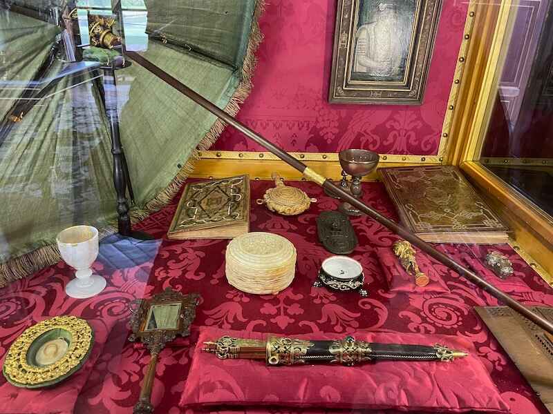 Objects which once belonged to Diane de Poitiers, in a display case in the Chateau d'Anet