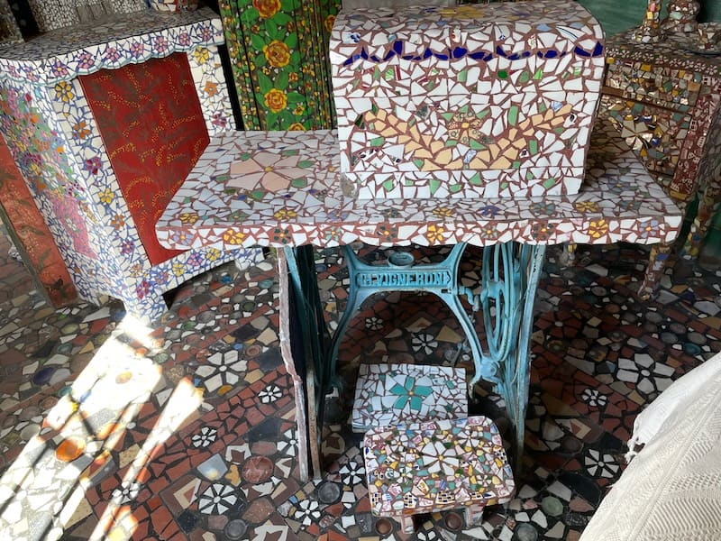 Maison Picassiette sewing machine covered in mosaics