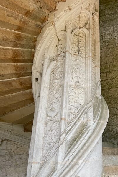 CHATEAUDUN staircase 2