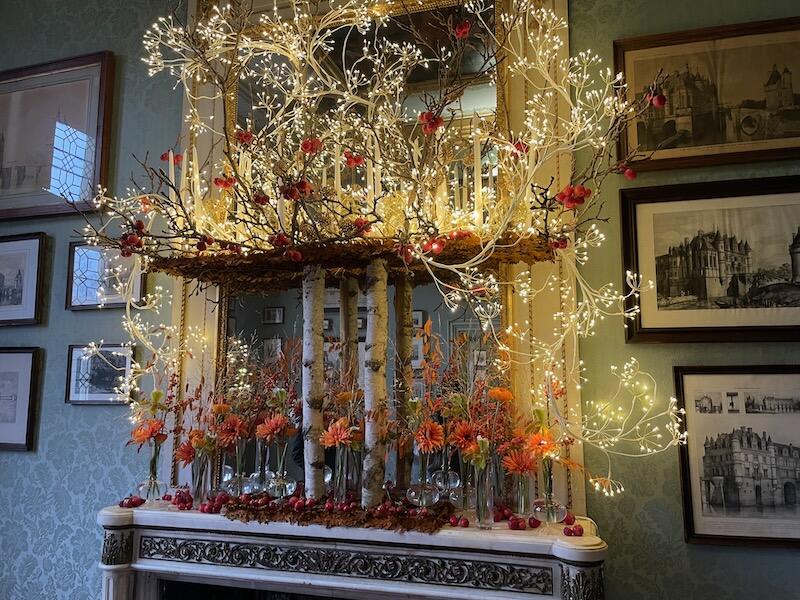 Simple flower and lights arrangement at Chenonceau Castle at Christmas