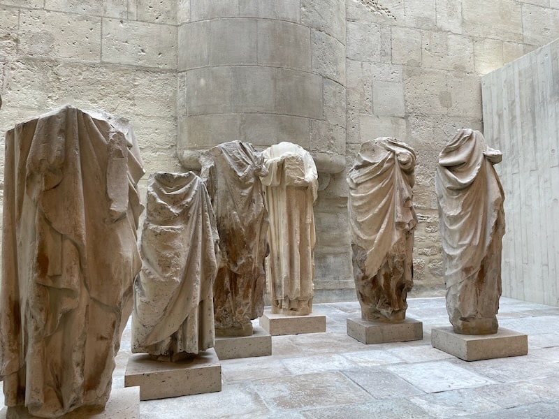 Cluny Museum, statues without heads