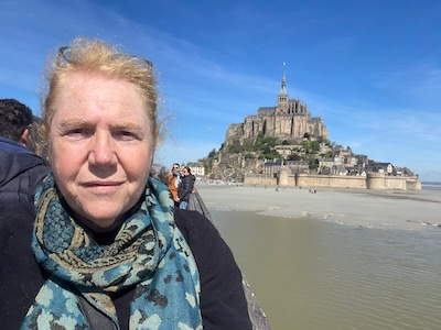 Walking towards Mont Saint-Michel