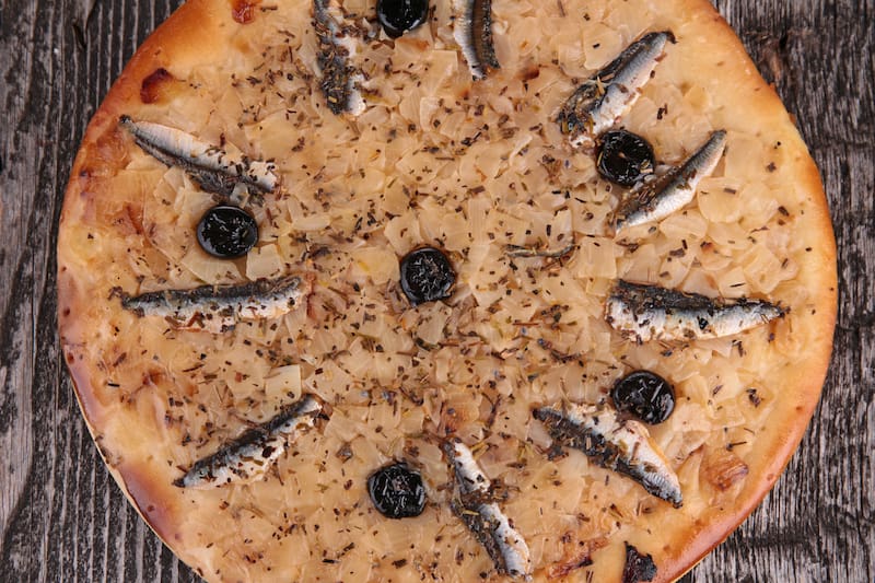 Wonderful food of Provence: Pissaladiere onion tart